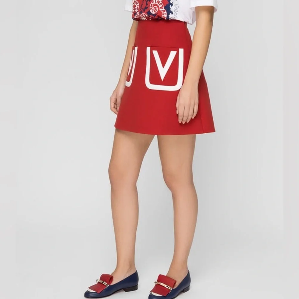 Valentino Garavani crepe couture wool/silk mini skirt size IT 36 (US 2-4)